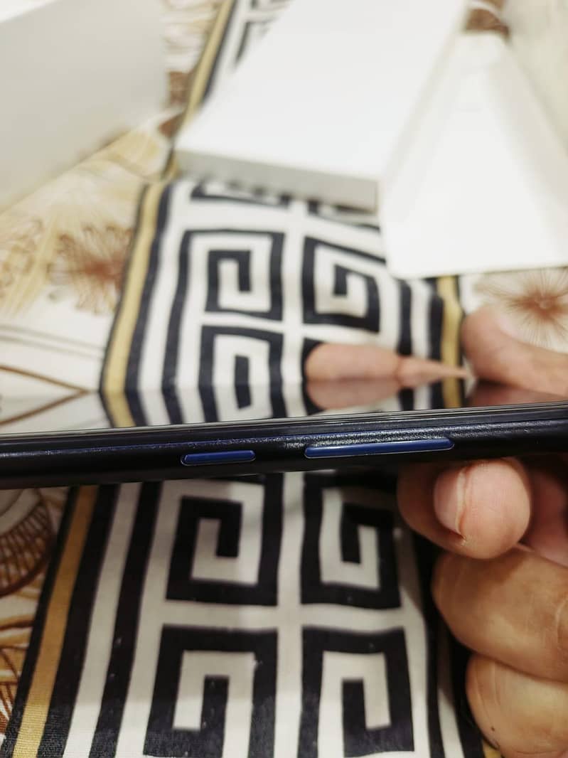 Xiaomi Redmi Note 9 4