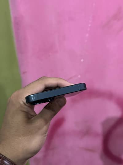 Apple iPhone 14