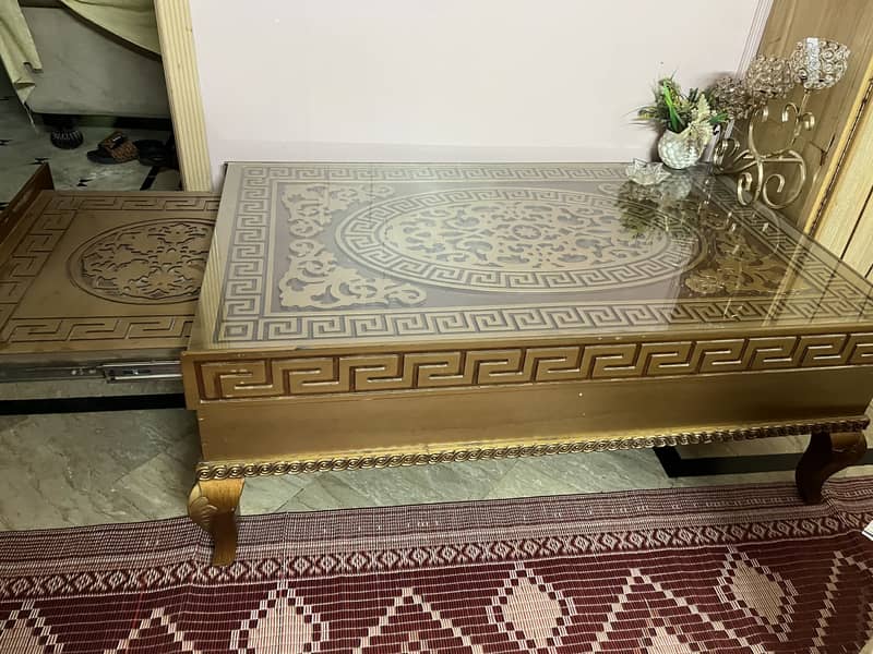 Wood table 0