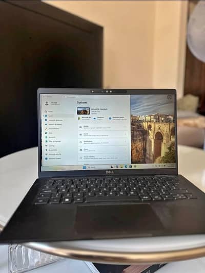 Dell latitude 5400 i7-8th gen 8gb ram 256gb ssd Windows 11 geniun lapt