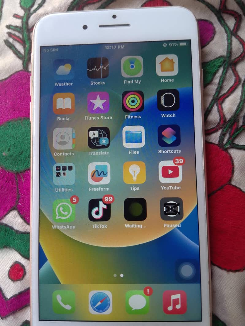 Apple iPhone 8 Plus 2