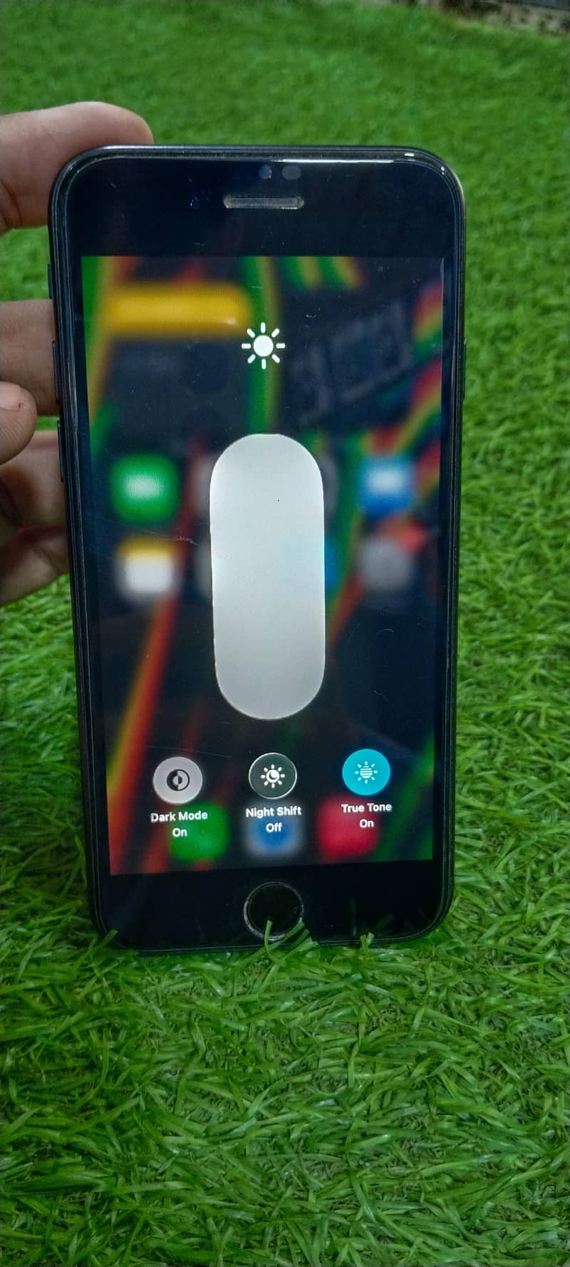 Apple iPhone SE 7