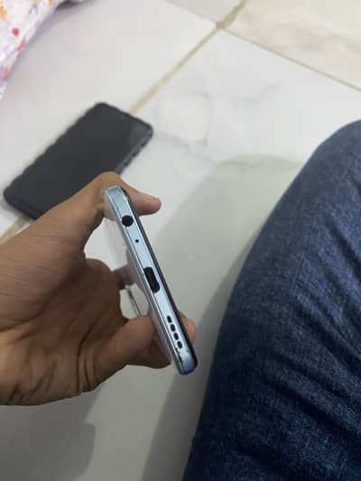 Vivo Y21