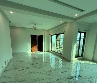 13 Marla Flat Up For Rent In Askari 10