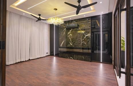 DHA Phase 7 House Sized 1 Kanal Is Available