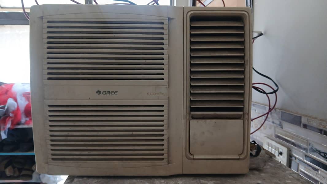 window AC 0
