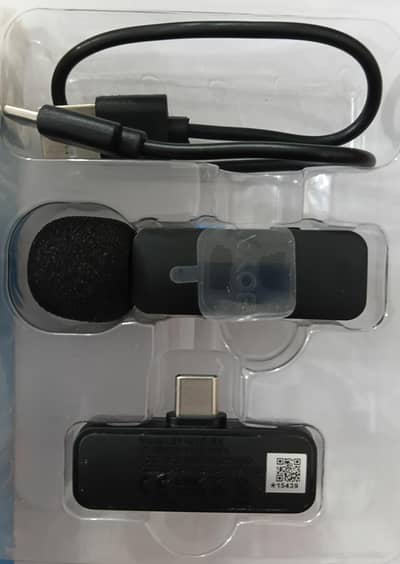 BOYA Ultra compact 2.4GHz wireless microphone