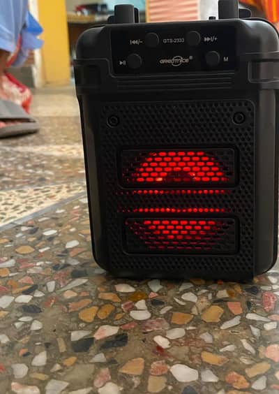 Grecmice GTS-2333 Bluetooth Speaker with Wireless Mic – Like New