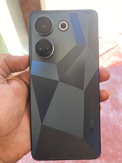 Tecno coman 20