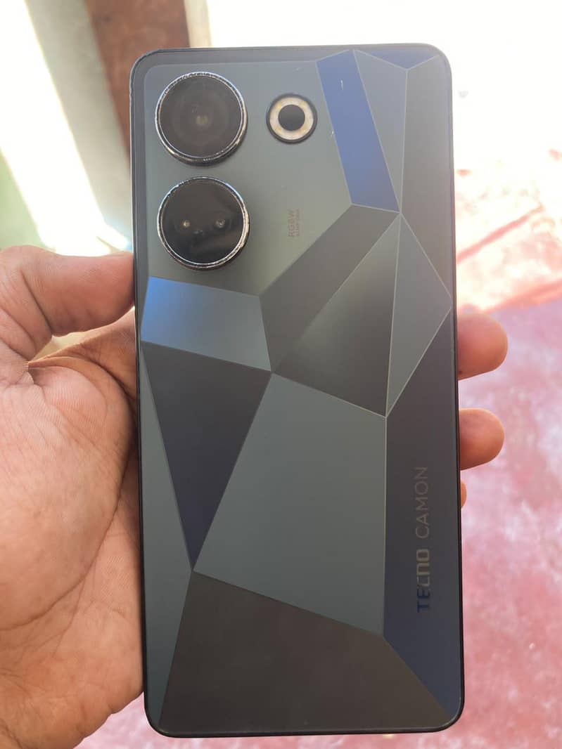 Tecno coman 20 0