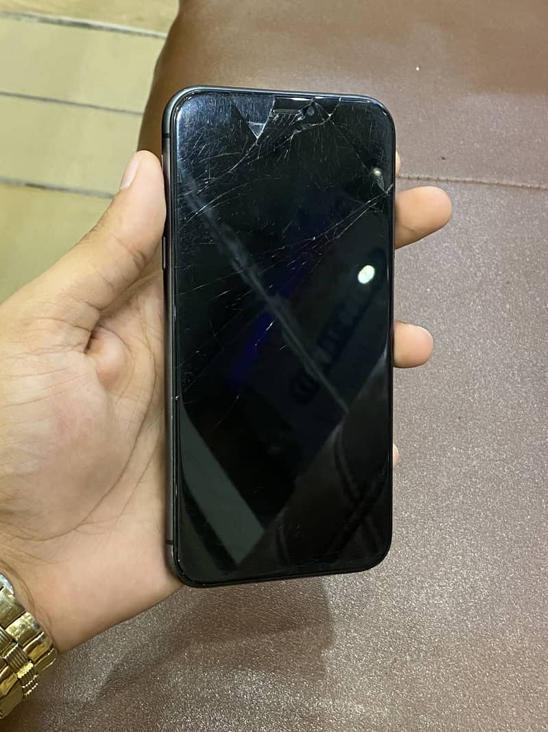 Apple iPhone 11 3