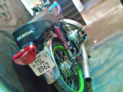 United bick 16 Modal
