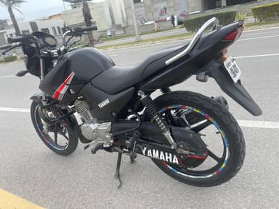 | Yamaha | YBR 125 | Model 2020 | Condition 10/10 | tittel