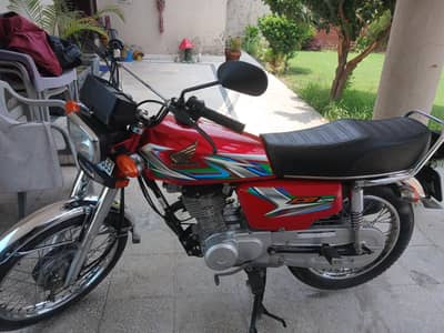 Honda Cg 125 for sale just 1800 kms driven