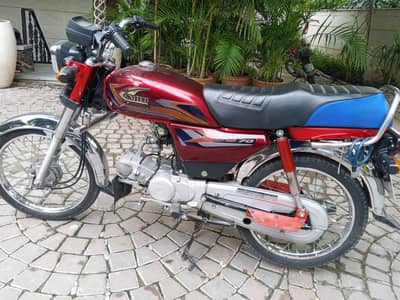 United 2025 Model – 10,255 KM Driven – Excellent Condition