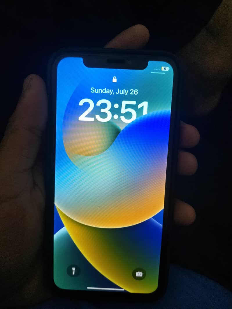 Apple iPhone X 3