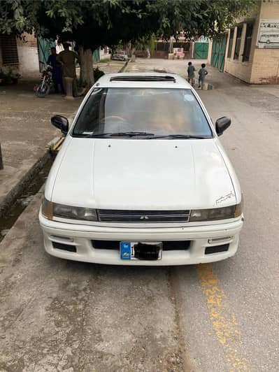 Mitsubishi Lancer 1990