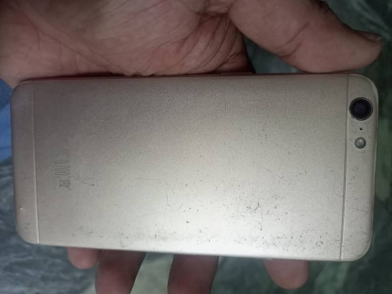 OPPO A57 1