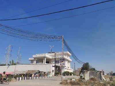 WEST OPEN NEXT TO CORNER IDEAL LOCATION NEAR BILAL MASJID PARK