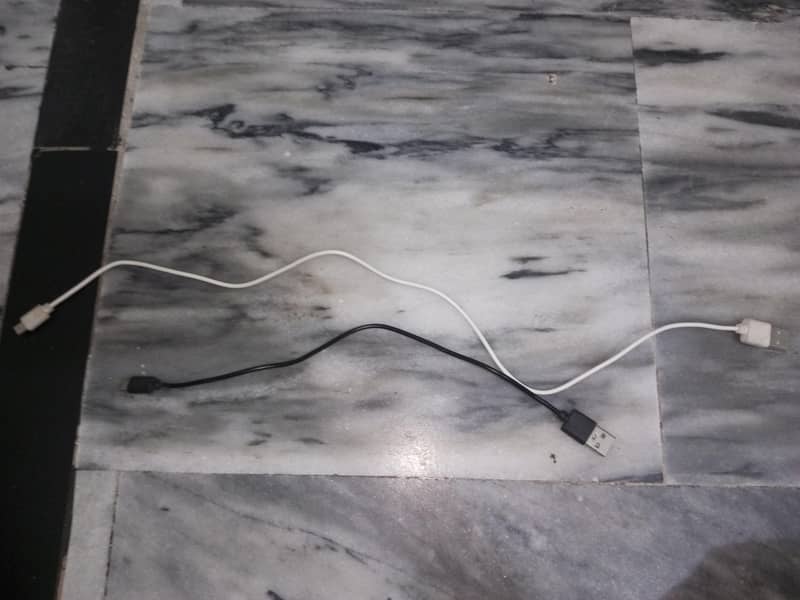 small charging cable 1