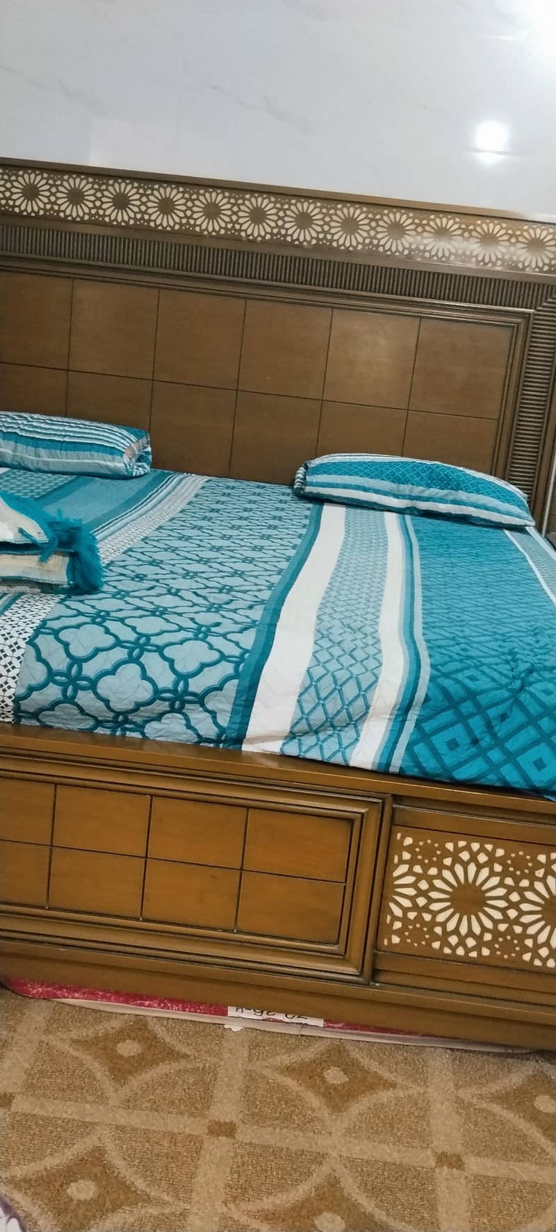 bed and dressing 1