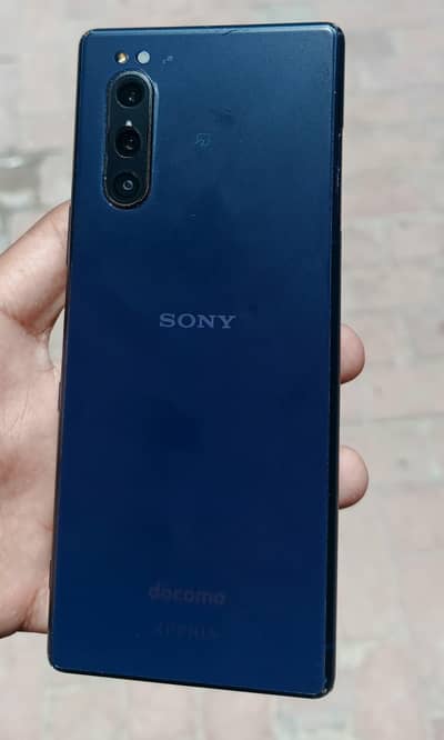 Sony Xperia 5