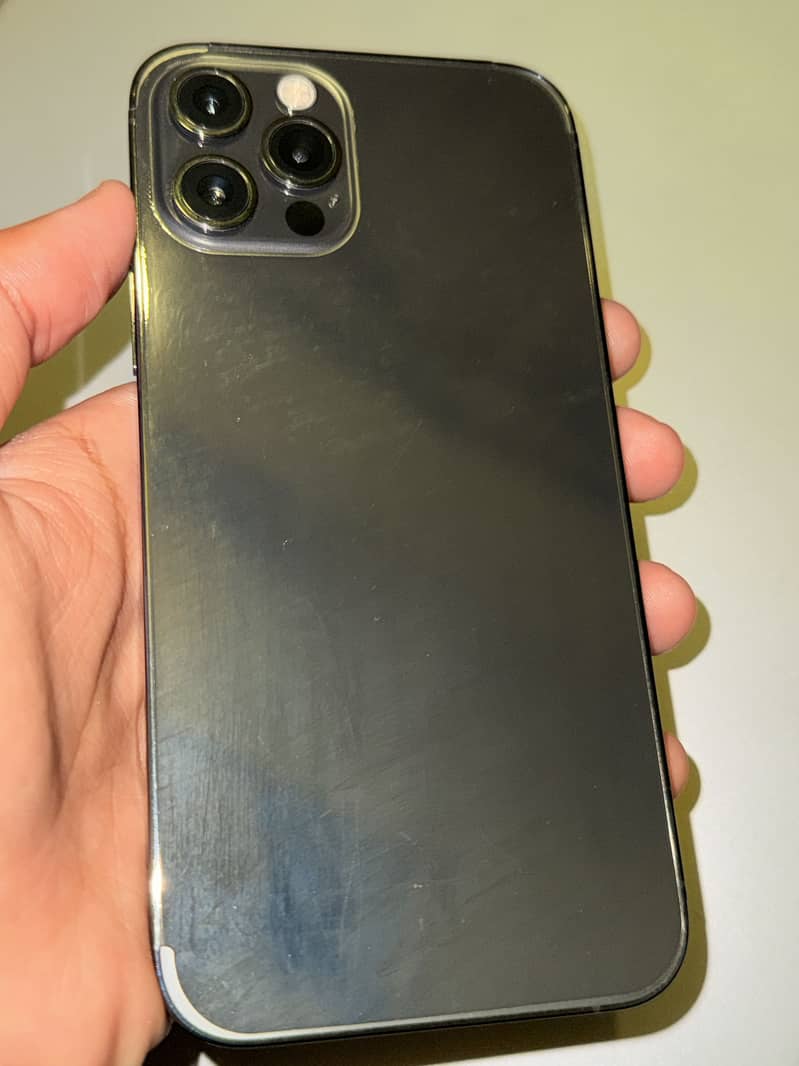 Apple iPhone 12 Pro 4