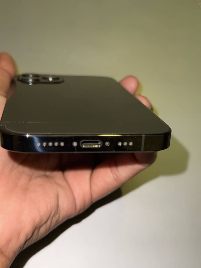 Apple iPhone 12 Pro 6