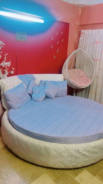 Round lavender bed