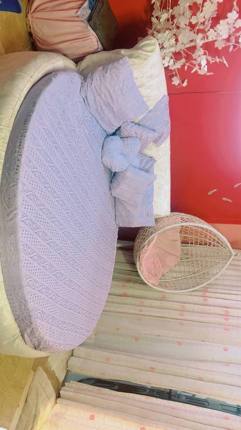Round lavender bed 1