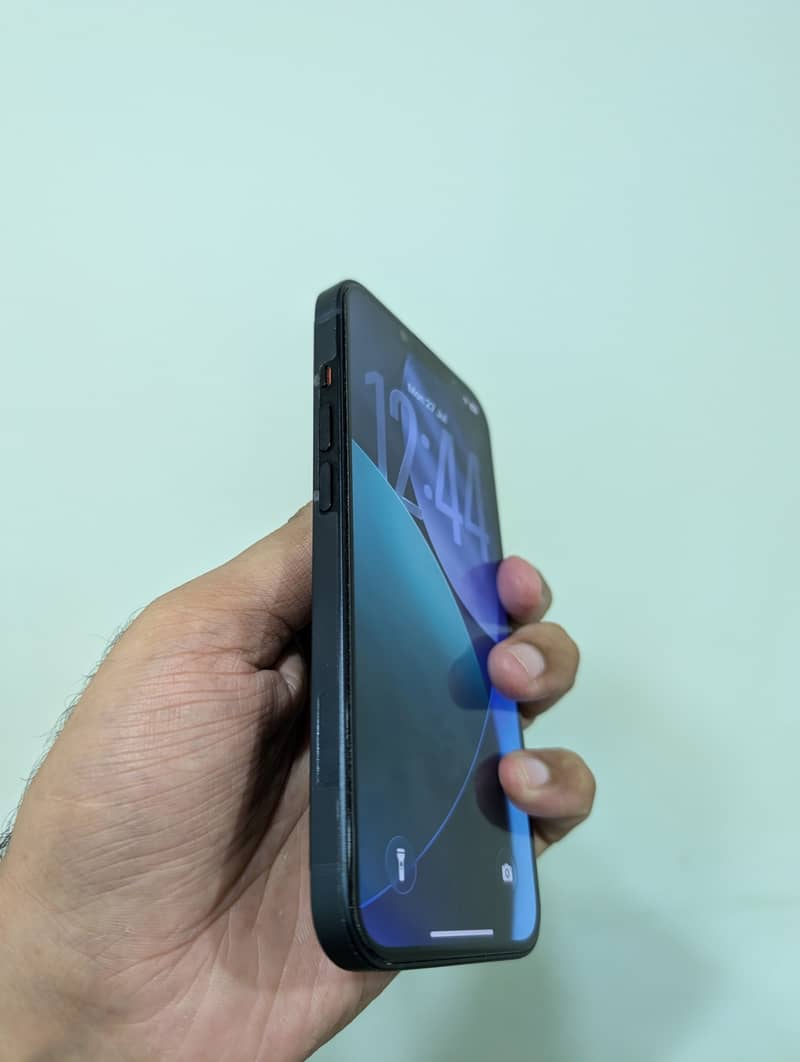 iPhone 14 5