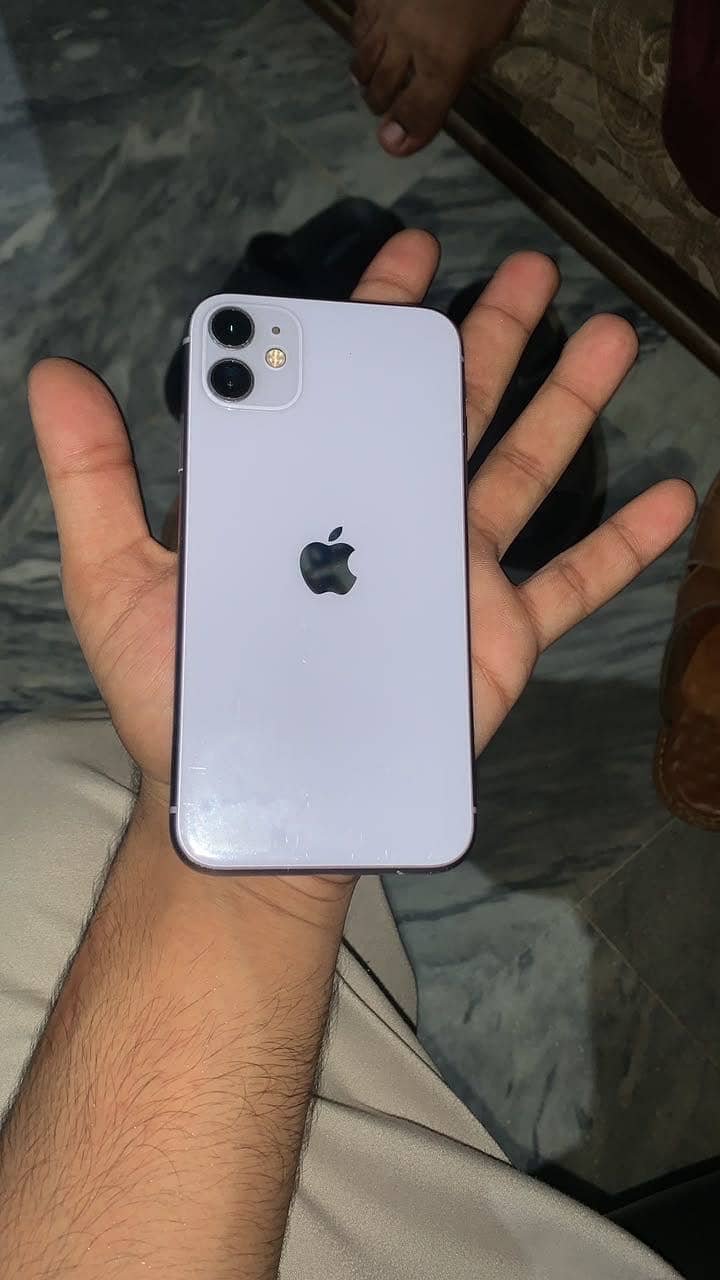 Apple iPhone 11 0