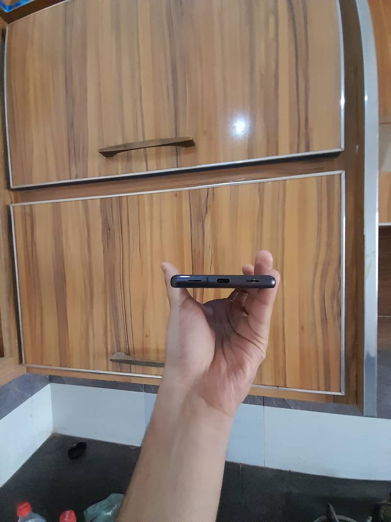 Google Pixel 7a 2