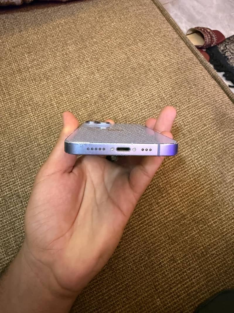 Apple iPhone 14 5