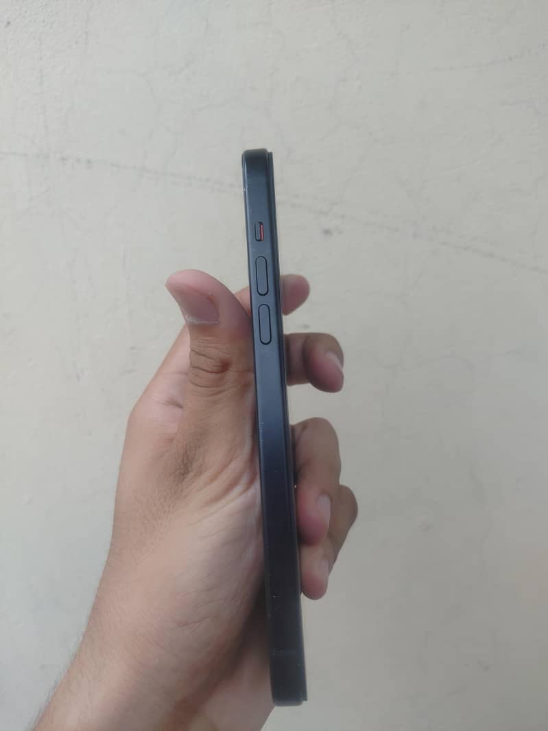 IPHONE 15 PLUS 2