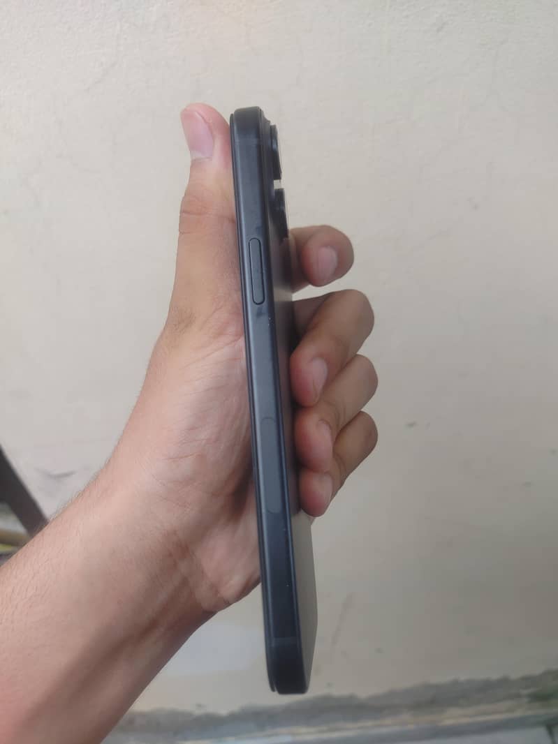 IPHONE 15 PLUS 3
