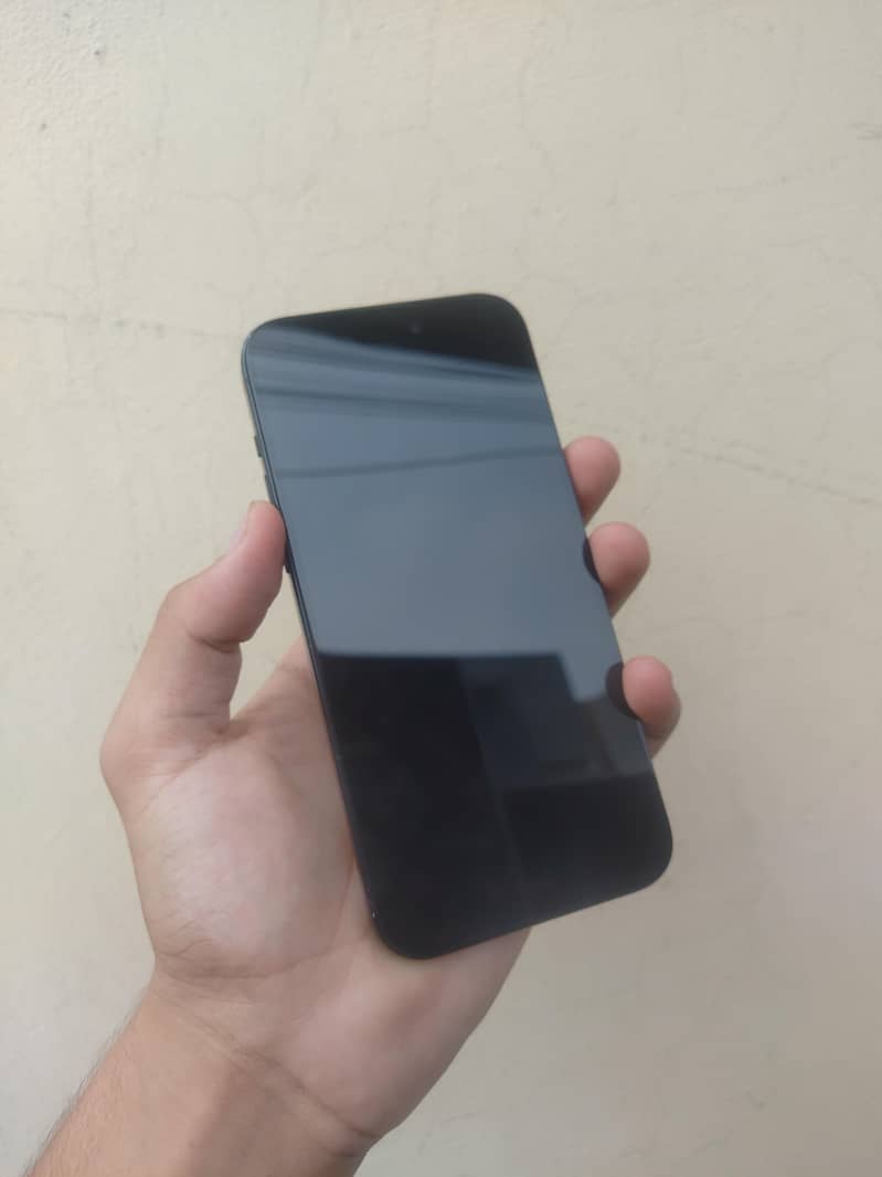 IPHONE 15 PLUS 5
