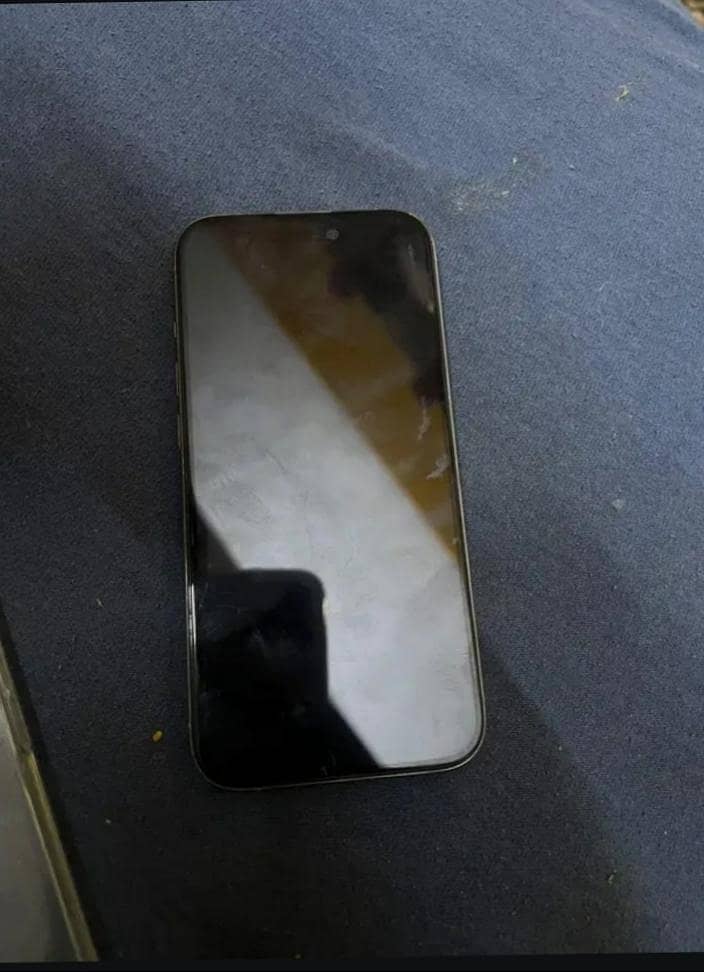 Apple iPhone 15Pro 2