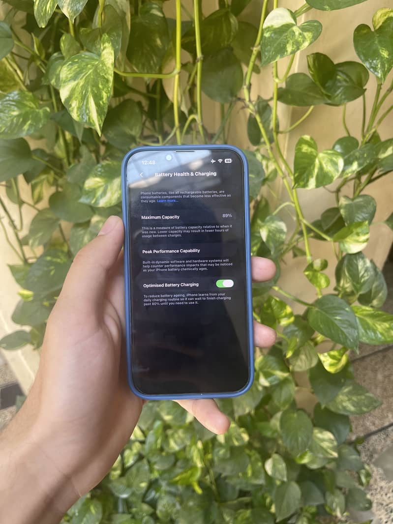 iPhone 13 6