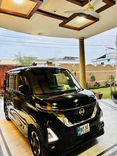Nissan Roox 2022