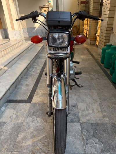 CG 125 S (contact 03241668704)