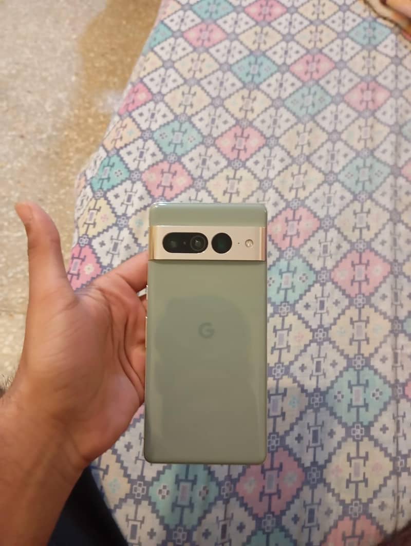 Google Pixel 7 Pro 4