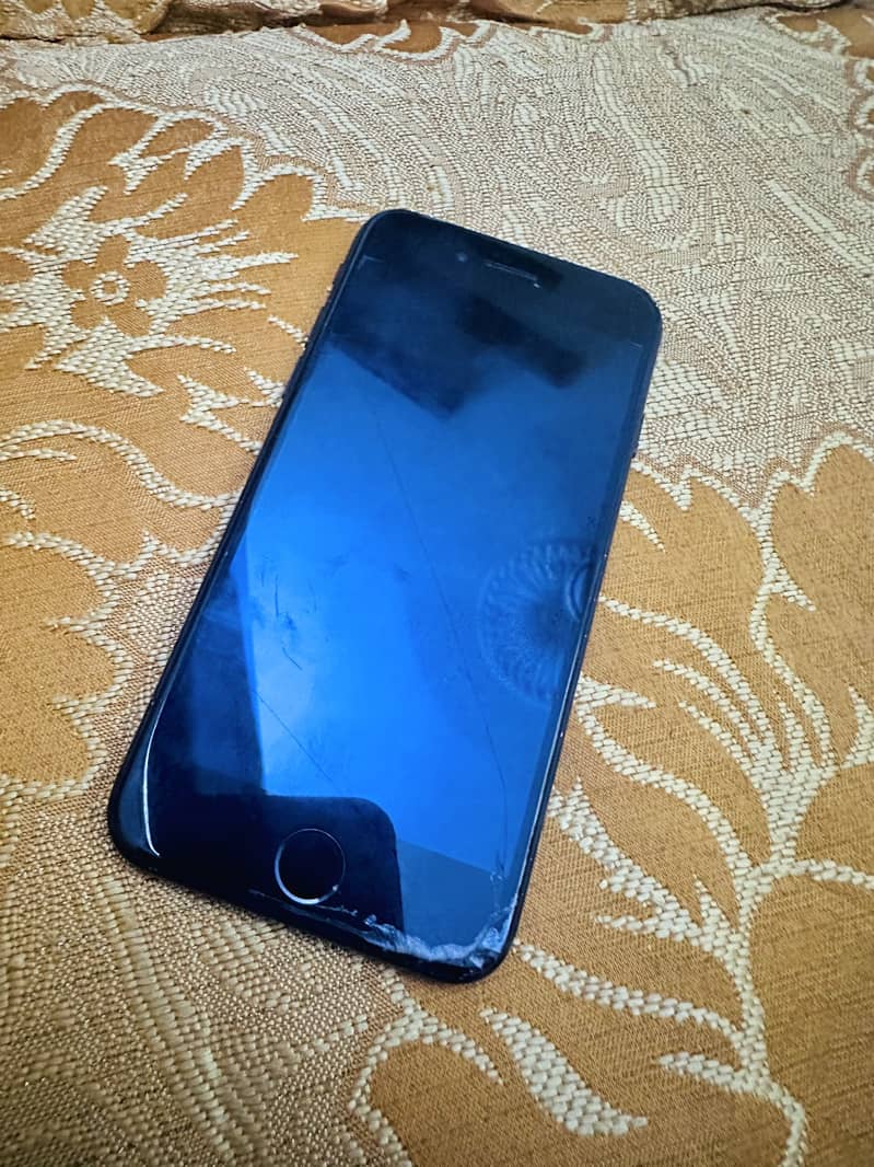 Apple iPhone 7 2