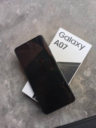 Samsung galaxy a07 with box 4/128 one month used
