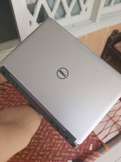 Dell Latitude E7440 Core i5 | 128GB SSD | New Original Battery | Slim
