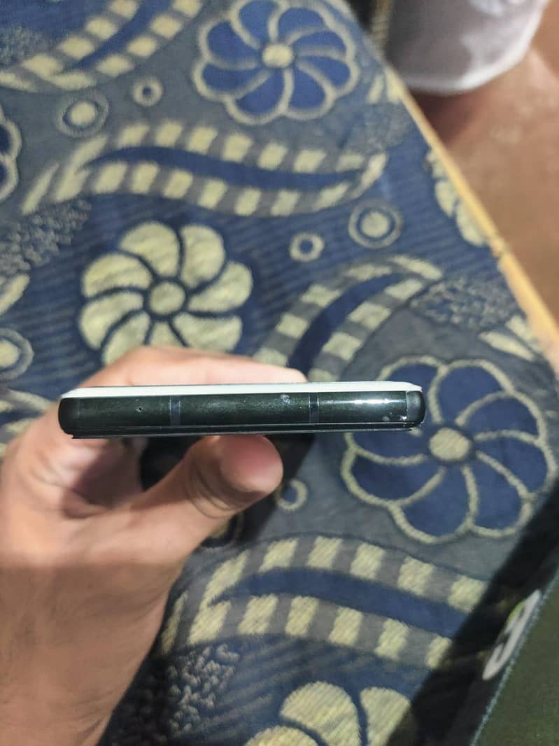 Google Pixel 6a 4