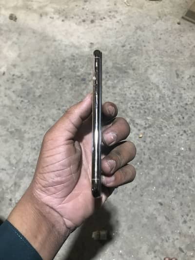 iPhone XS PTA