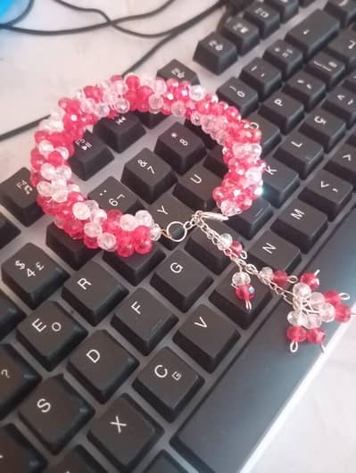 Gajra bracelet 1pce 500Rs hand made item for only girls