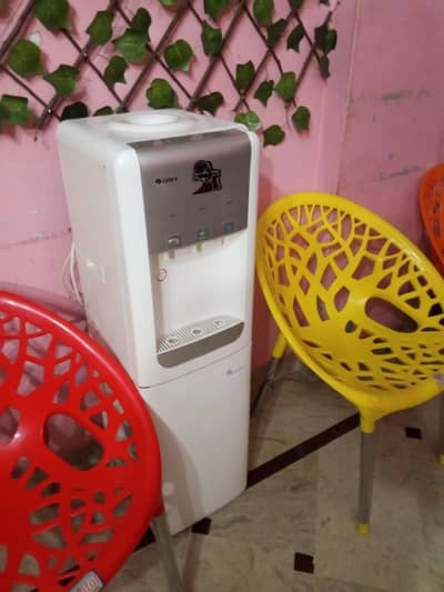 Gree water Dispenser