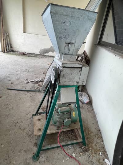 Grinder machine